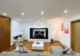 Furnished 3 Bedroom Apartment in Gated Community with Swimming Pool in Póvoa de Varzim