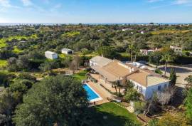 Elegant 6-Bedroom Villa with Heated Pool & Guest Annex | Carvoeiro