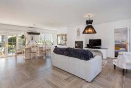 Elegant 6-Bedroom Villa with Heated Pool & Guest Annex | Carvoeiro