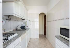 T0 Penthouse with Private Terrace and Stunning 360º View – 100m from Quarteira Beach