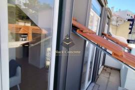 T2 with River view in Lisbon