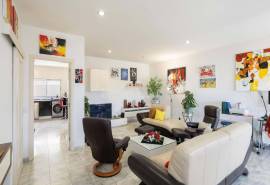Olhão – contemporary 3-bedroom semi-detached house with pool, rooftop terrace and private parking