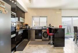 Olhão – contemporary 3-bedroom semi-detached house with pool, rooftop terrace and private parking