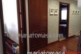 Fantastic townhouse with terrace, garage and large living area in a quiet area.