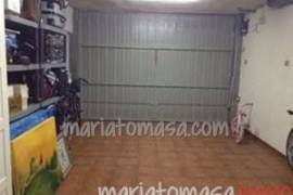 Fantastic townhouse with terrace, garage and large living area in a quiet area.