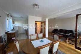 Đakovo, Pazarište – Spacious Family House with 236 m² of Living Space