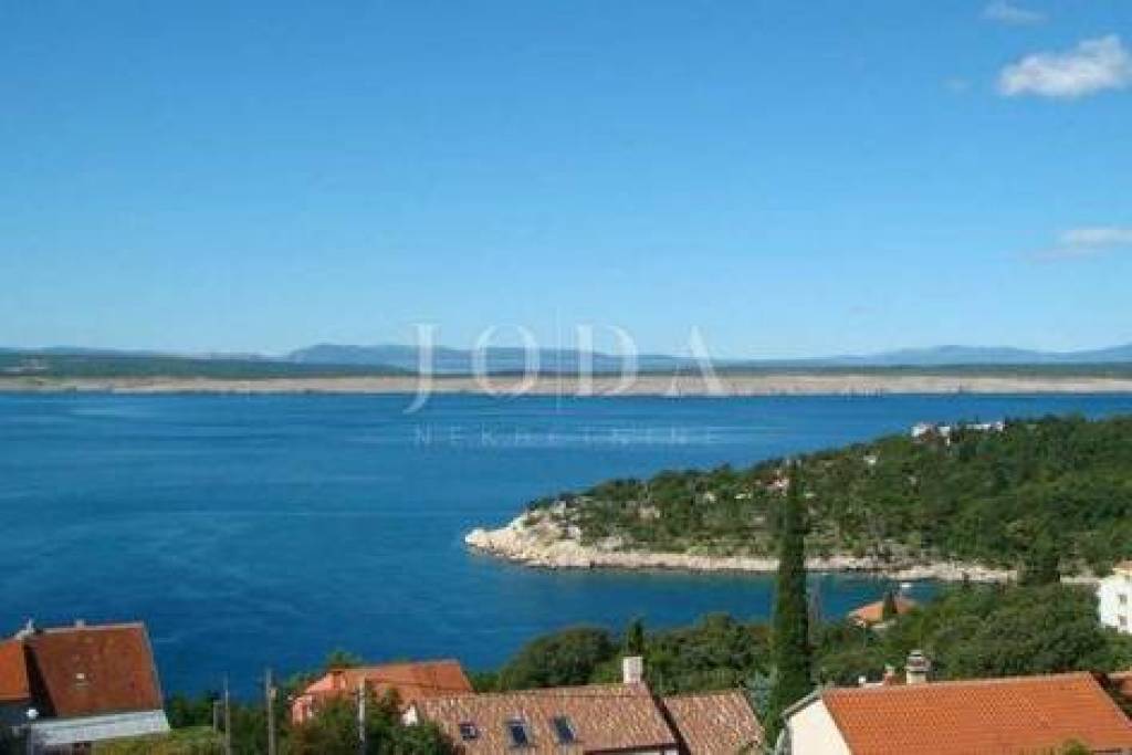 Dramalj, House with Three Apartments in a Great Location