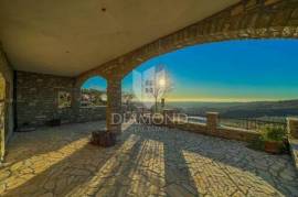 Buje surrounding area, stone house with a beautiful view!