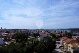 Poreč, surroundings, building land 1 km from the sea!