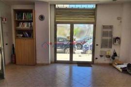PRESSI C.SO P.MATTARELLA–Locali magazzini da 25mq