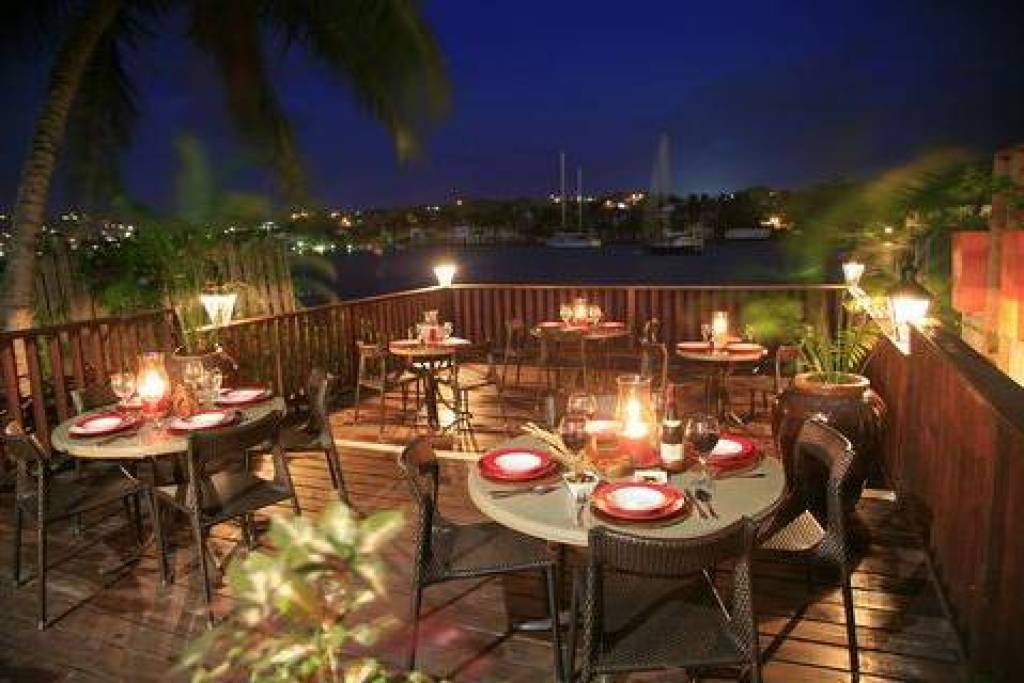 Tapas Building - Commercial or Residential Waterfront Property