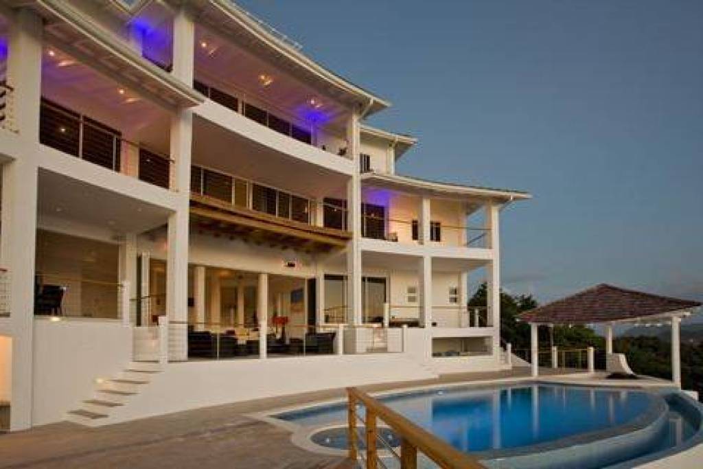 Villa Akasha