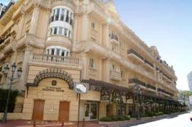 TOP DEAL ! BEAUTIFUL COMMERCIAL LOCAL IN METROPOLE SHOPPING AT MONTE CARLO - MONACO