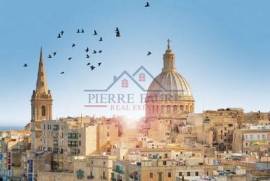 Duplex Apartment In Valletta