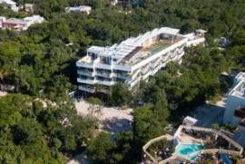 NEQUÉN Tulum Apartments - Private Pools and Roof Garden