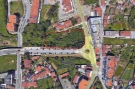 Terreno em Oliveira De Azeméis, Santiago De Riba-Ul, Ul, Macinhata Da Seixa E Madail de 3765,00 m²