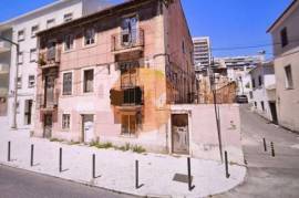 ENTIRE BUILDING FOR SALE - 3 FLOORS FOR APARTMENTS - IN BENFICA - LISBON