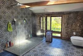 Charming Old Winegrower's House With 170 M2 Living Space And A 225 M2 Garden.