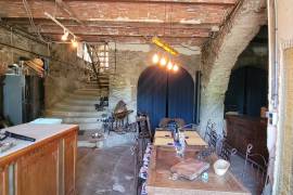 Charming Old Winegrower's House With 170 M2 Living Space And A 225 M2 Garden.