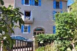 Charming Old Winegrower's House With 170 M2 Living Space And A 225 M2 Garden.
