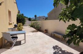 Superb, Immaculate Villa Offering 180 M2 Of Living Space Including An Independent Gite, Set In 751 M2 Of Land With Swimming Pool And Lovely Views.