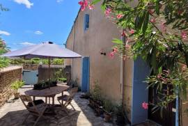 Charming Sunny Village House With 93 M2 Of Living Space And A 90 M2 Courtyard