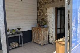 Lovely Rural Cottage and Ideal Holiday Home