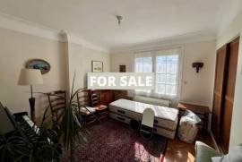 Detached House with Garden