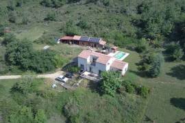 Villa With Breathtaking Views Of The Pyrenees in 23 Hectare Estate