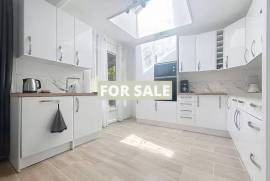 Coastal House in Great Location