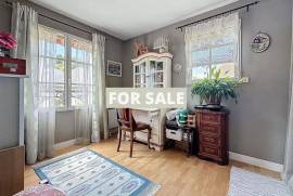 Coastal House in Great Location