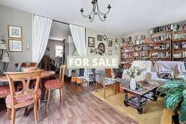 Coastal House in Great Location