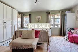 Coastal House in Great Location