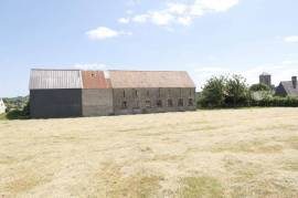 Countryside Barn to Renovate, Huge Project
