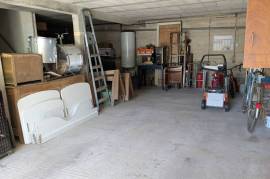 Detached House with Garden Detached House with Garden