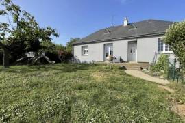 Detached Country House with Garden