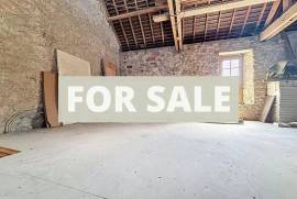 Country Barn to Renovate Further