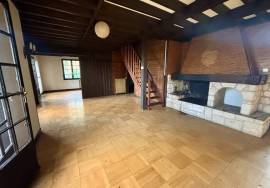 Fantastic Detached Chalet in Mature Grounds