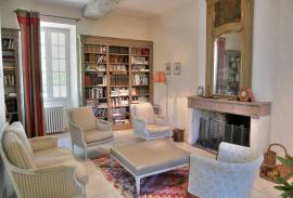 Manor House with Swimming Pool in Parkland Gardens