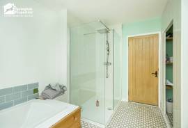 3 bedroom, Terraced House for sale