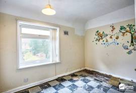 2 bedroom, Terraced House for sale