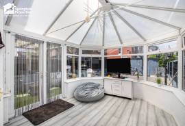 3 bedroom, Semi-detached house for sale 3 bedroom, Semi-detached house for sale