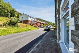 3 bedroom, Terraced House for sale