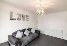 3 bedroom, Semi-detached bungalow for sale