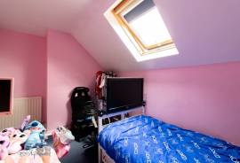 3 bedroom, Semi-detached bungalow for sale