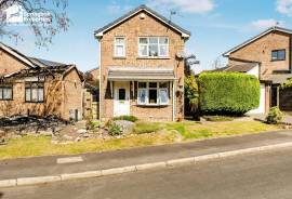 3 bedroom, Detached house for sale