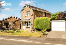 3 bedroom, Detached house for sale