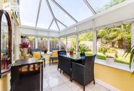 3 bedroom, Detached house for sale