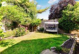 3 bedroom, Detached house for sale