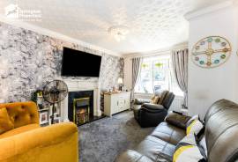 3 bedroom, Detached house for sale